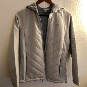 Grey Activewear Jacket 🧥